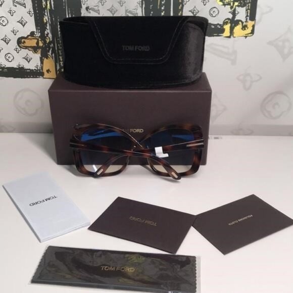 NEW AUTHENTIC Tom Ford Women's Oversized Tortoise Sunglasses TF943 53F","descrip - Picture 3 of 13